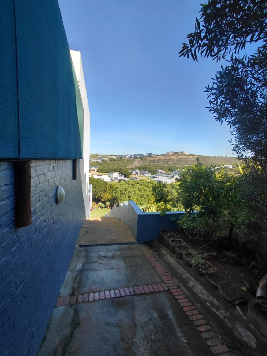 3 Bedroom Property for Sale in Stilbaai Wes Western Cape